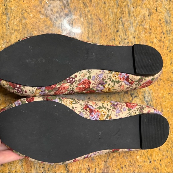 Jeffrey Campbell Floral Rose Flats - Picture 3 of 3